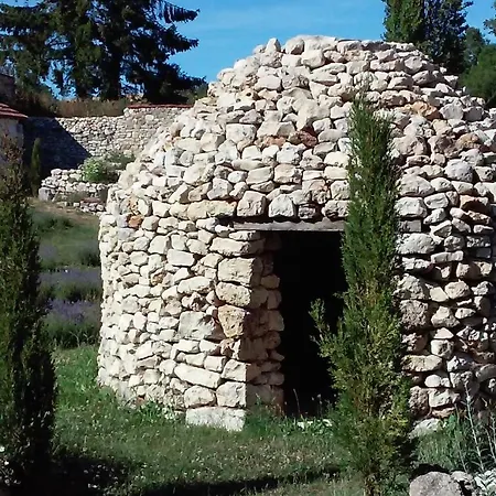 Holiday home Les Bories En Champagne Montlevon