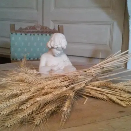 Holiday home Les Bories En Champagne Montlevon