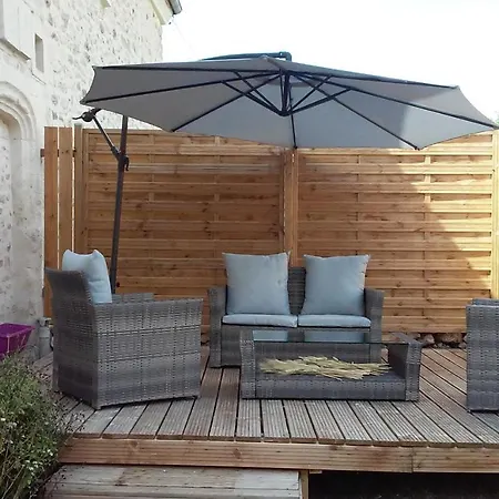 Les Bories En Champagne Holiday home Montlevon